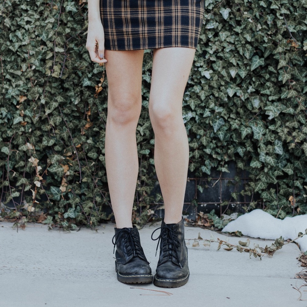 Vintage authentic 6-Eye Dr Martens Made in England